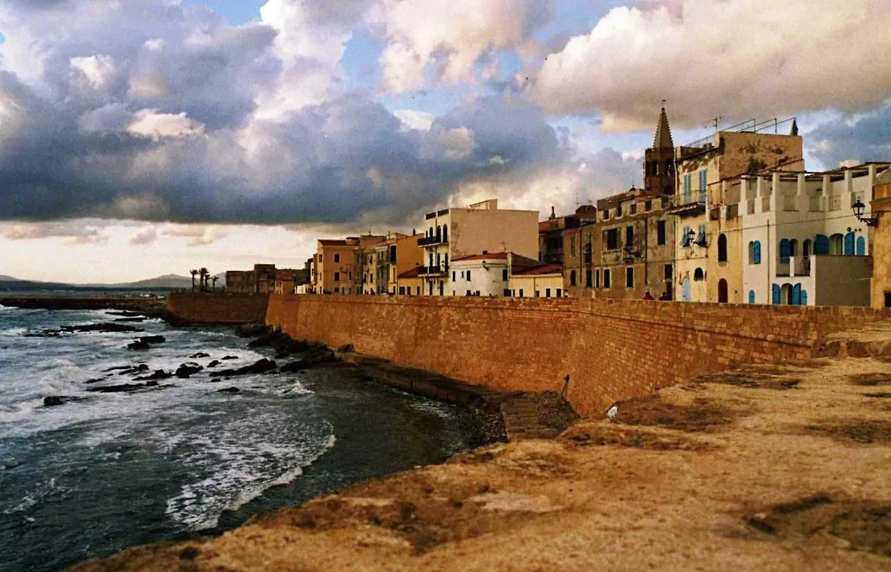 Light Blue Guest House Alghero Italy